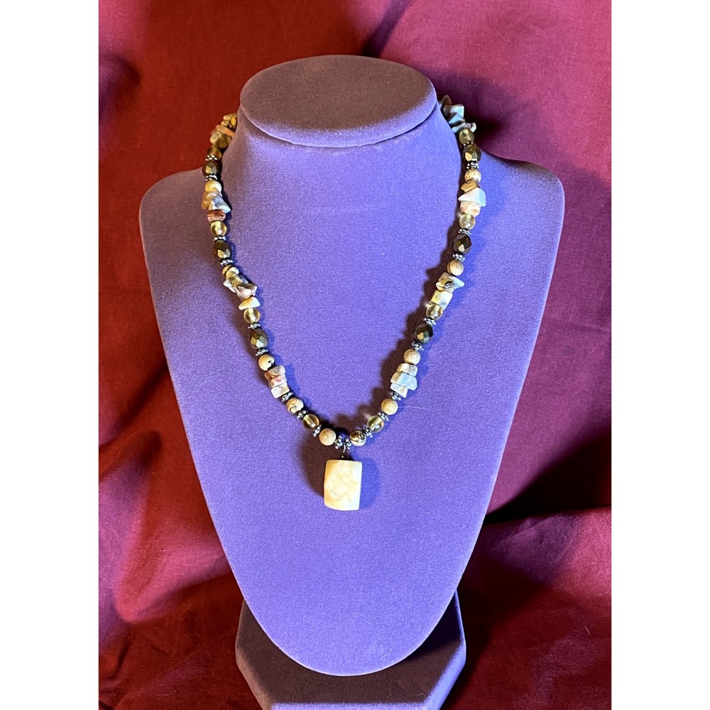 Necklace Agate Chips With Honey Quartz and Faceted Pyrite